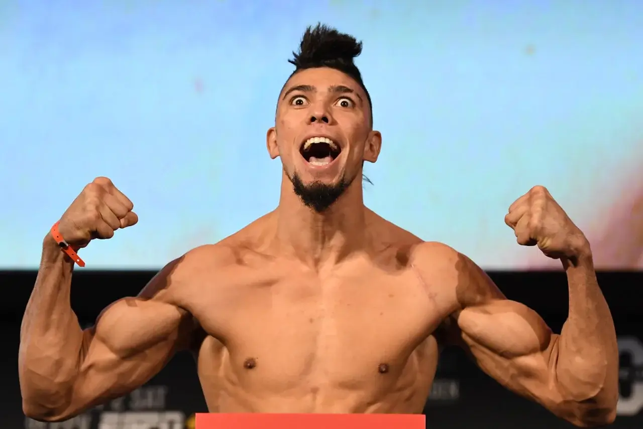 Johnny Walker: "It's impossible to beat Hamzat Chimaev right now"