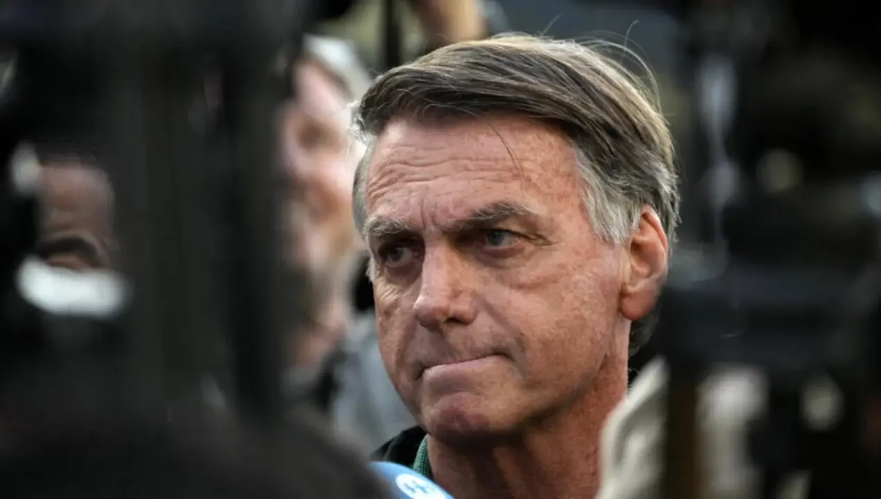 Braziliyaning sobiq prezidenti Jair Bolsonaru qamalgandan so‘ng shifoxonaga yotqizildi