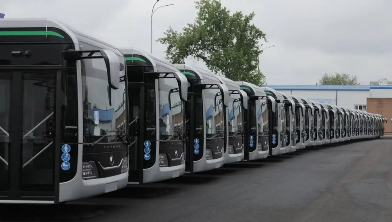 Xitoydan Toshkentga 100 ta elektrobus yo‘lga chiqdi