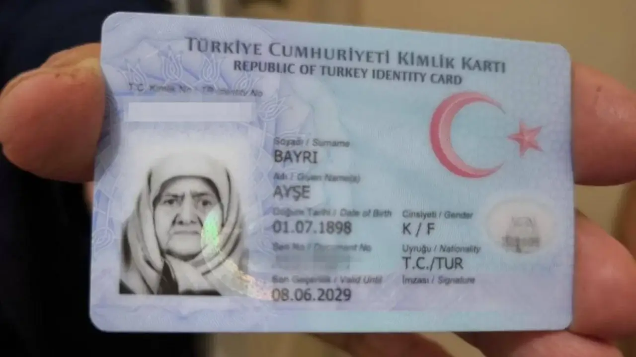 127 ёшли Ойша Байри вафот этди: 3 подшоҳ ва 12 президентни кўрган онахон