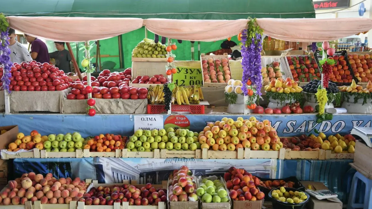 New cameras are being installed in Tashkent markets to monitor prices.