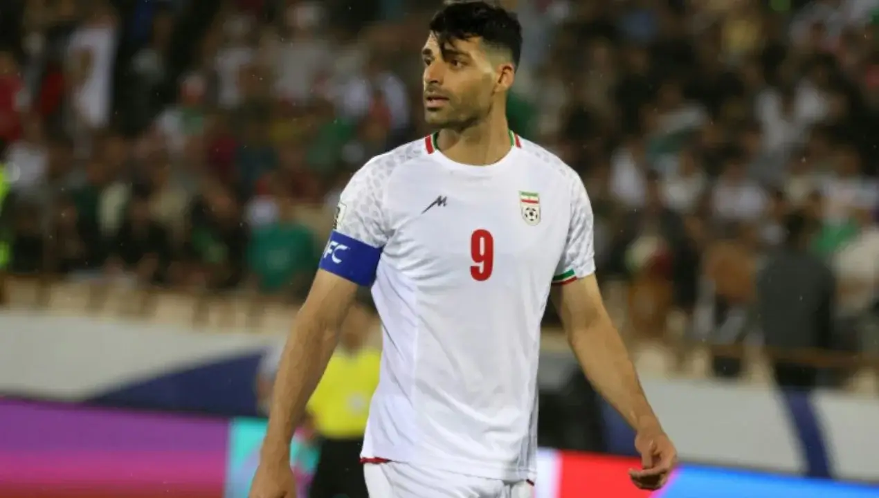 Iranian striker apologizes to fans after yesterday's defeat