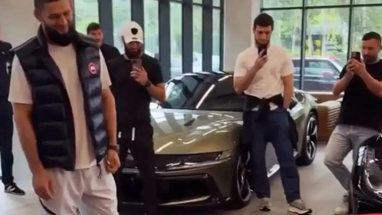 UFC champion Chimaev received a valuable Ferrari 296 GTB as a gift.
