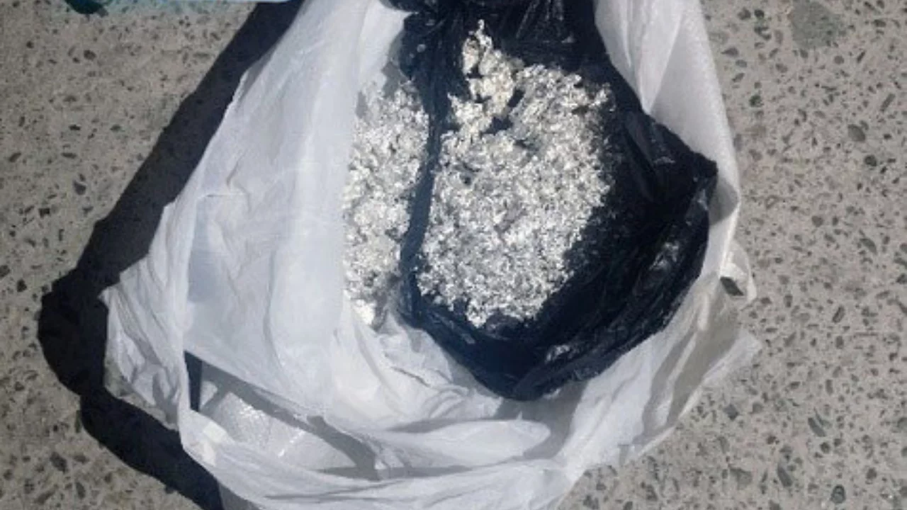 Samarqandda 18 kg kumush sotmoqchi bo‘lganlar ushlandi