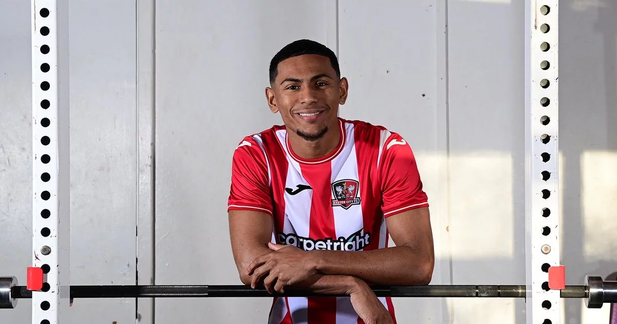 Mitchell found a job with ChatGPT: he went to "Leyton Orient" without an agent