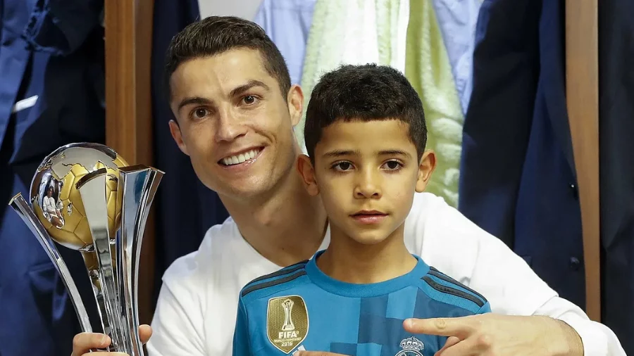 Ronaldo'nun oğlu tekrar Real Madrid'de görülebilir