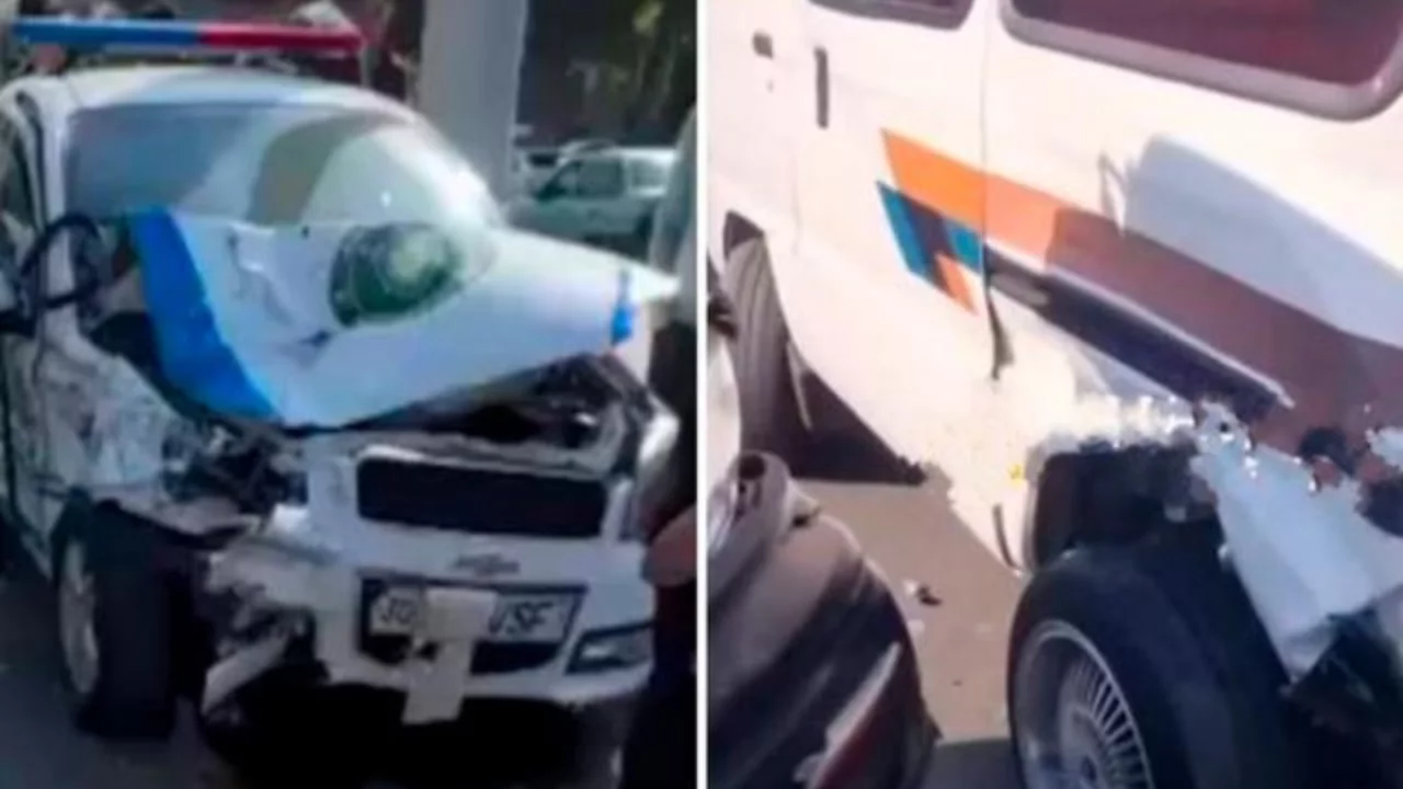 Semerkant'ta trafik polisi aracının çarpışması sonucu dört araç çarpıştı
