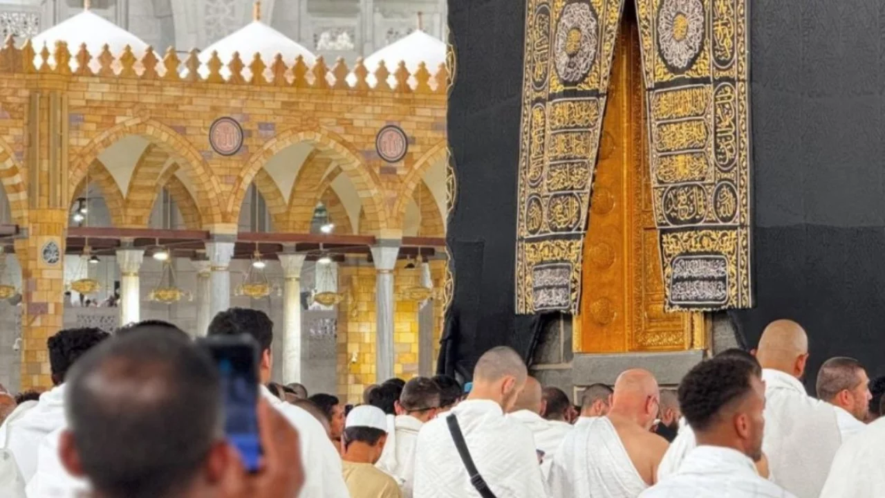 Saudiya Arabistonida har qanday viza egalari Umra qilishi mumkin