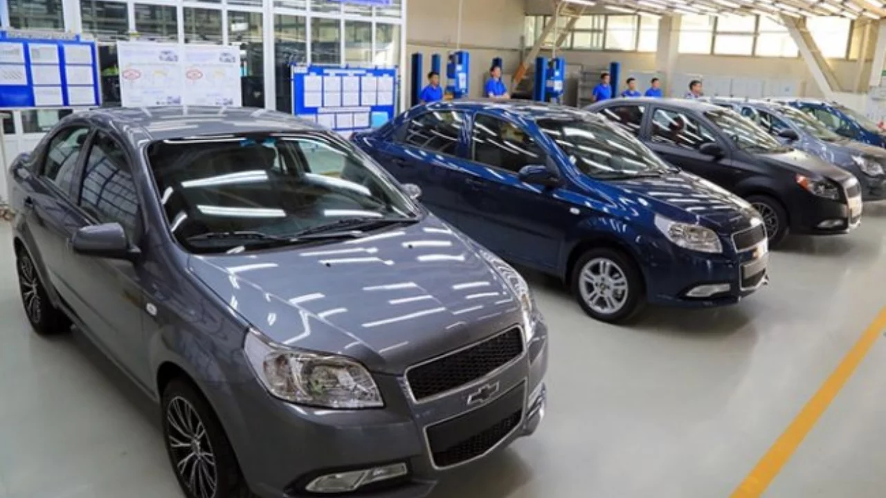 UzAuto Motors автомобиллари сотуви нима сабабдан пасайиб кетди?