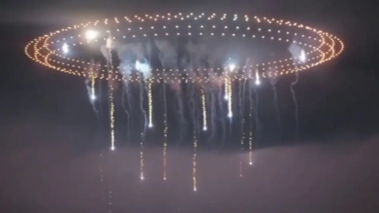 Xitoy shousida salyut o‘rniga dron parchalari yog‘ildi (video)