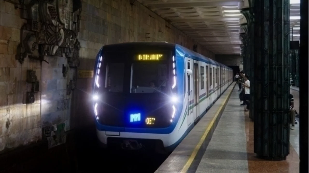 Toshkent metrosida tug‘ilgan bolaga bepul sayohat huquqi berildi
