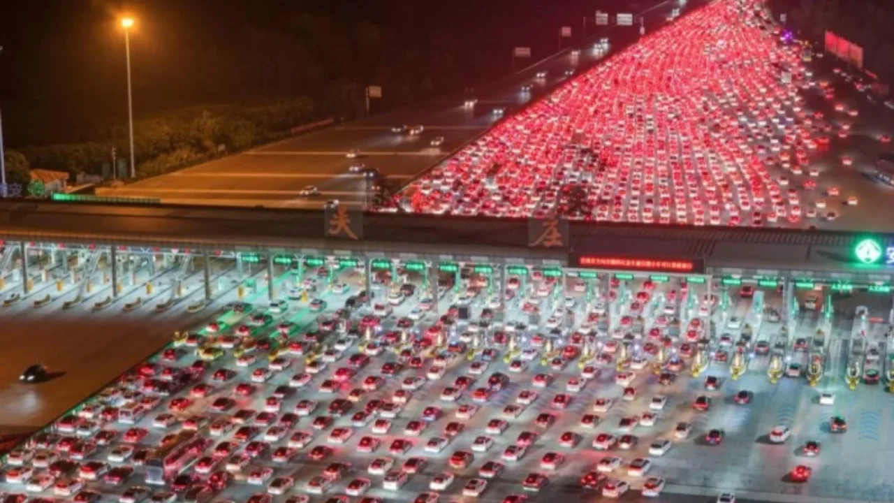 Thousands of cars were stuck in traffic jams in China for 24 hours