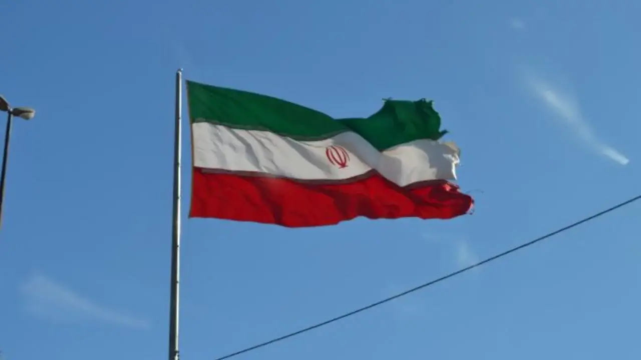 Eron prezidenti Tehronni ko‘chirish zarurligini yana bir bor ta’kidladi