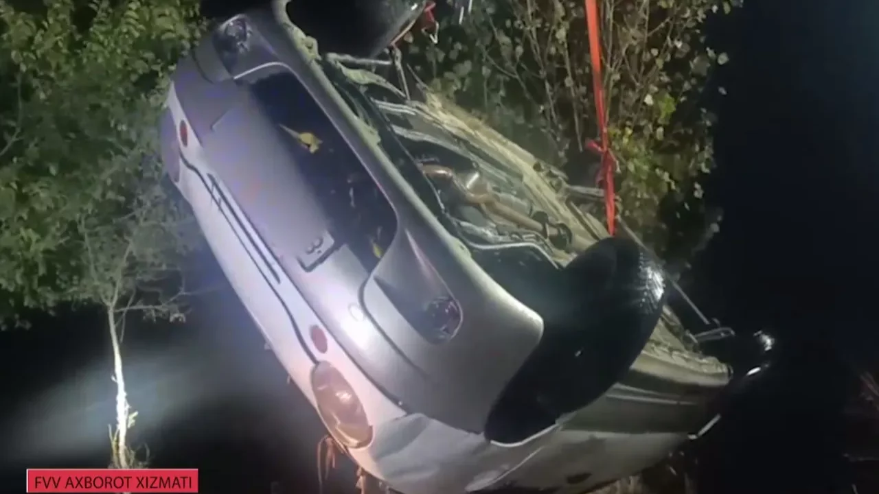Buxoroda boshqaruvni yo‘qotgan Matiz kanalga tushib ketdi