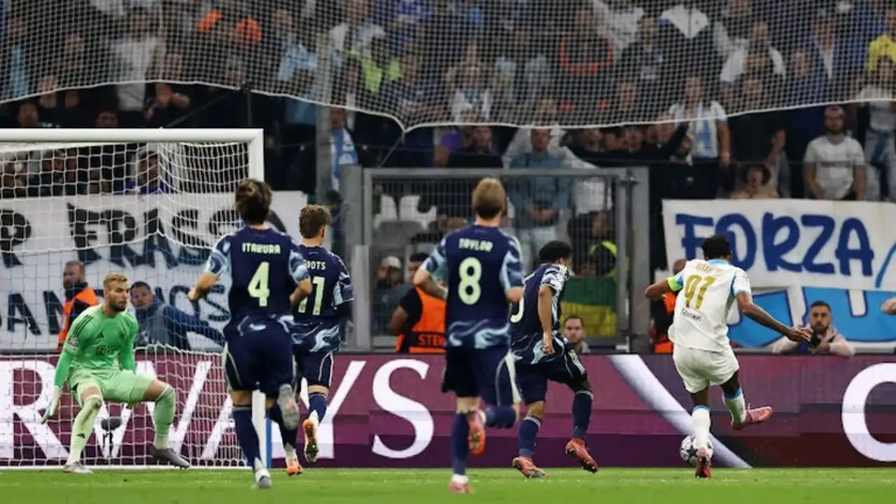 Marsilya, Ajax'ı farklı mağlup etti