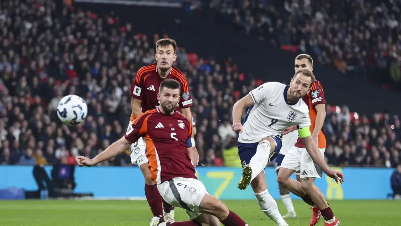 England crush Latvia 5–0 to secure World Cup spot
