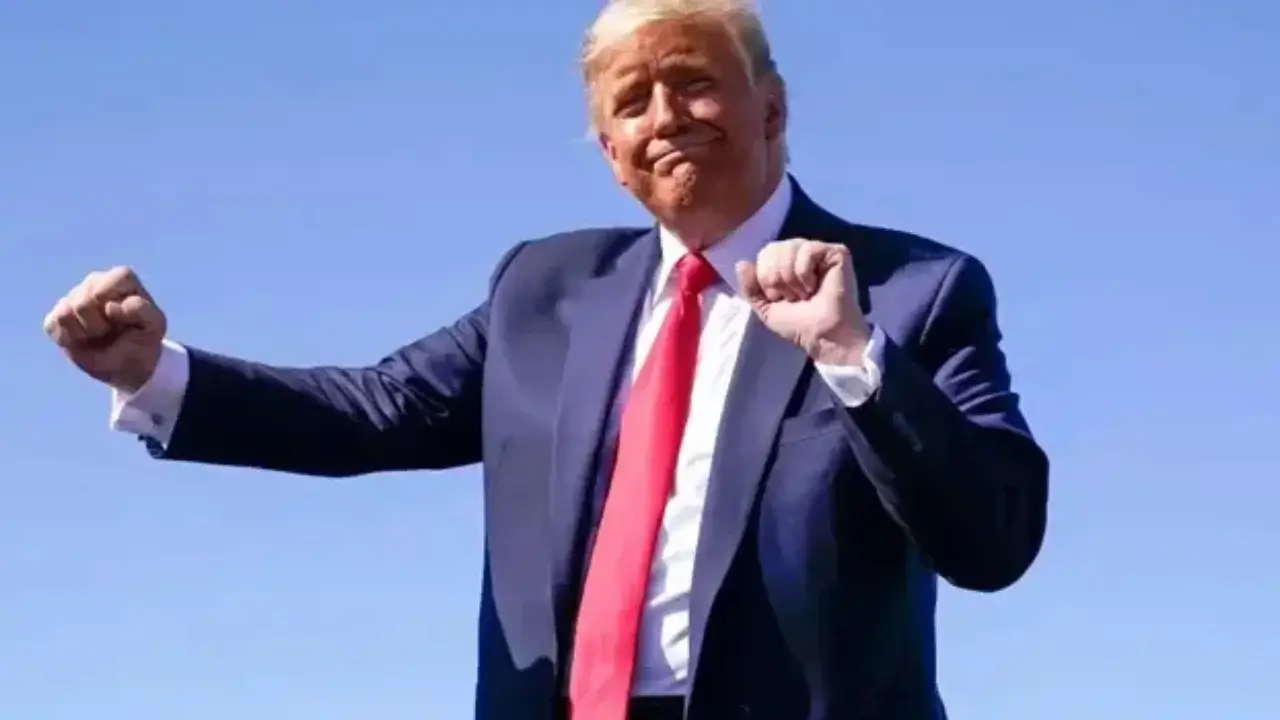 Трампнинг юраги 14 ёшга ёшроқ, дейишди шифокорлар