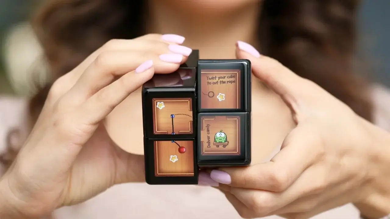 WOWCube: рақамли Рубик куби энди ўйин консолига айланди