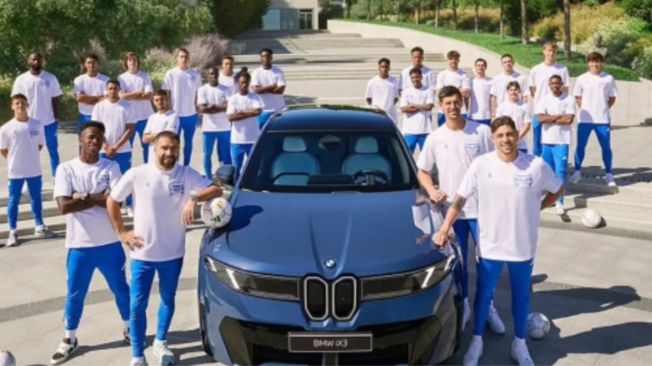 BMW подарил футболистам "Реал Мадрида" новые автомобили