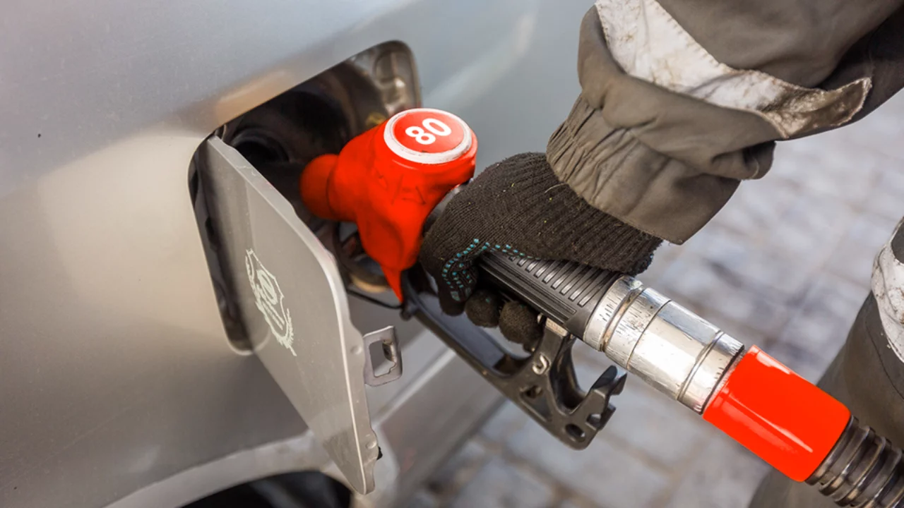 Ai-80 gasoline did not meet the standard - measures were taken against the gas station.
