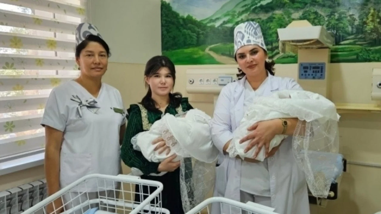 Toshkent shifokorlari muddatidan avval tug‘ilgan siam egizaklarini ajratib olishti
