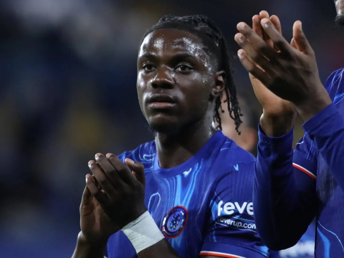 Chelsea orta saha oyuncusunu kaybetti