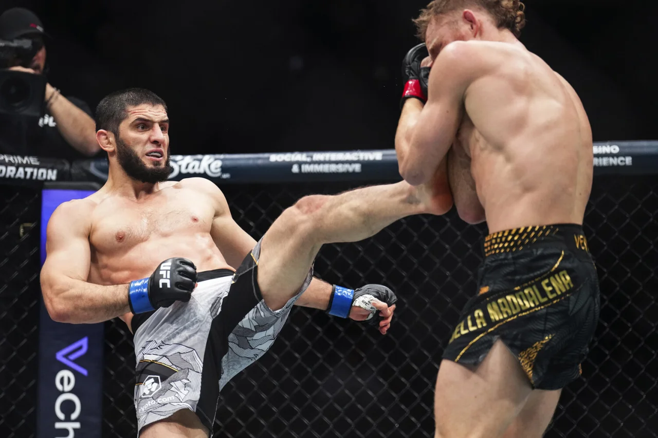 Ислом Махачев рекорд даромад билан чемпионликни мустаҳкамлади