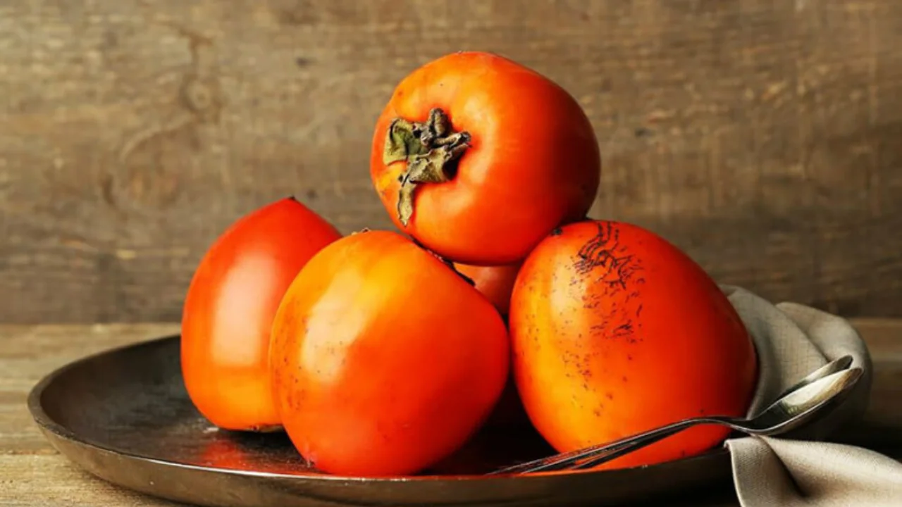 Ҳар куни хурмо есангиз танангизда нима ўзгаради?