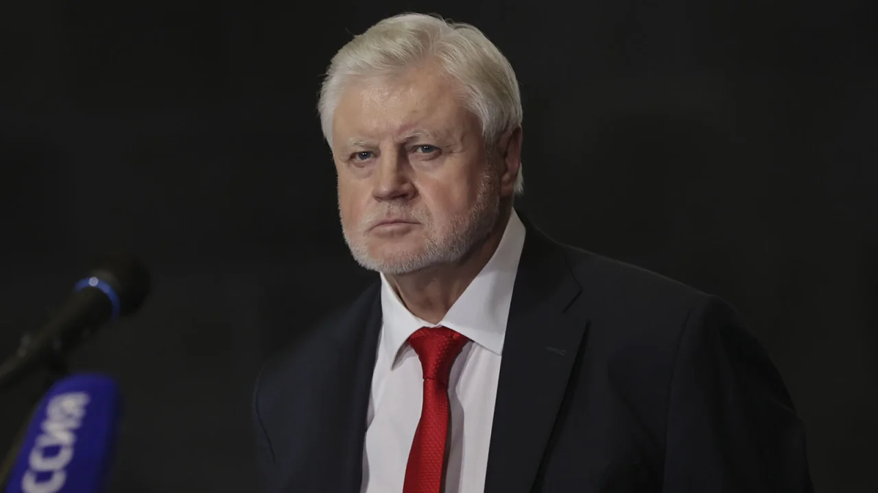 Марказий Осиё мигрантлари: Россияда виза ва қариндош депортацияси талаби!