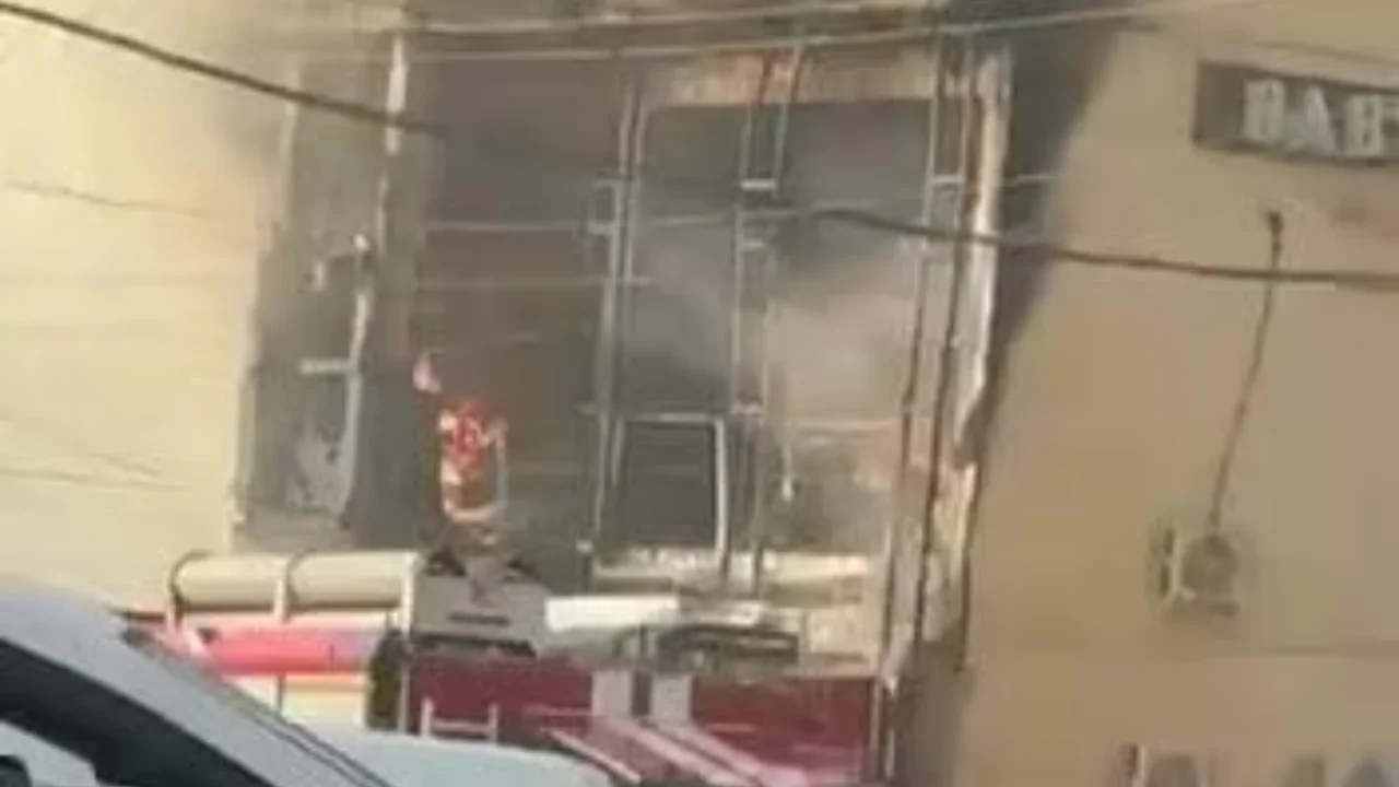 Шайхонтоҳурдаги икки қаватли бинода ёнғин чиқди