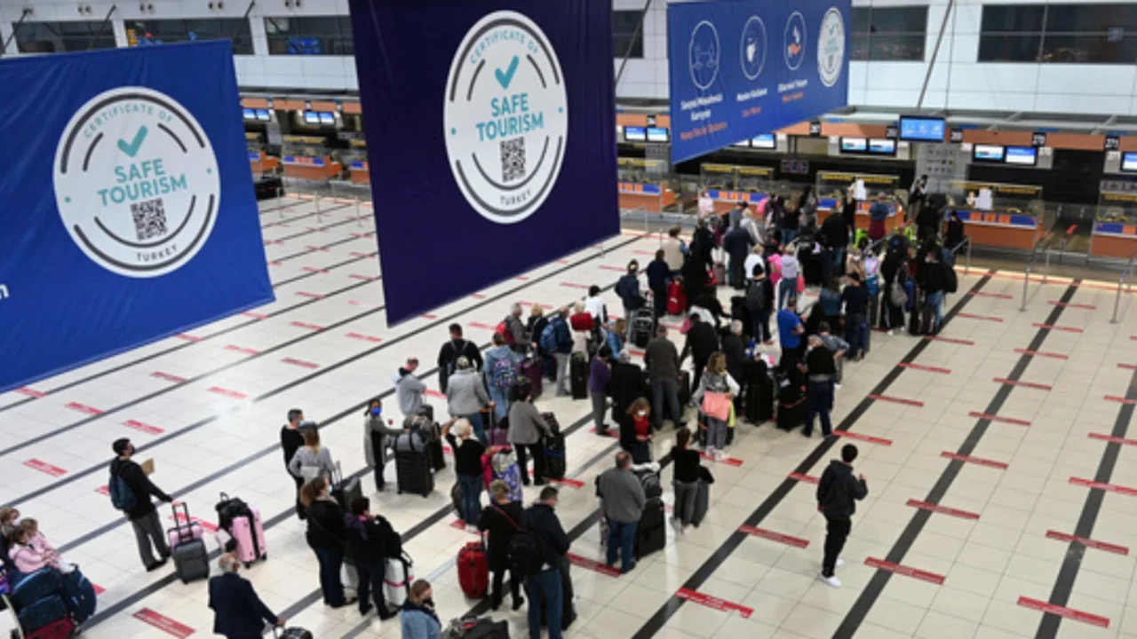 Ruslar, Türkiye'ye seyahat etme rekorunu kırdı