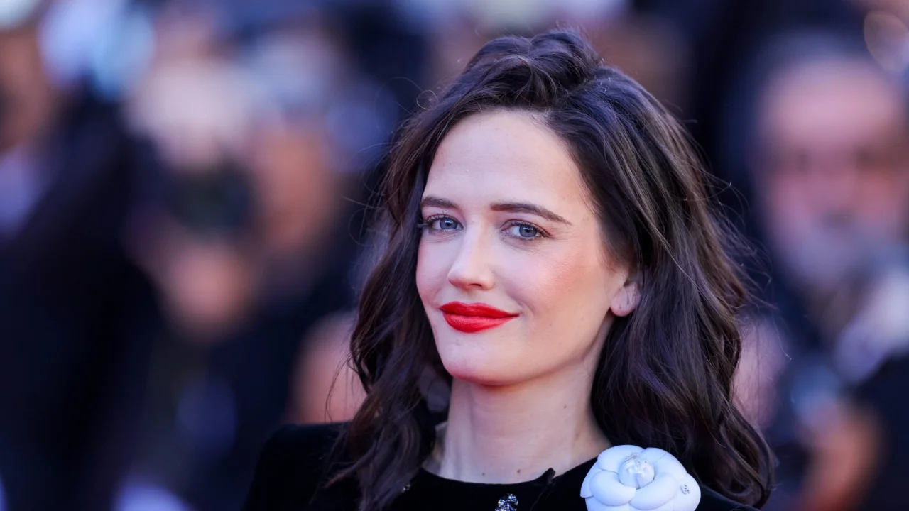 Aktrissa Yeva Grin “Uenzdey”ning yangi mavsumida sirli obrazda qaytmoqda