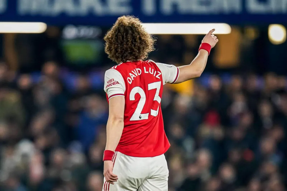 Давид Луис Чемпионлар Лигасида рекорд ўрнатди