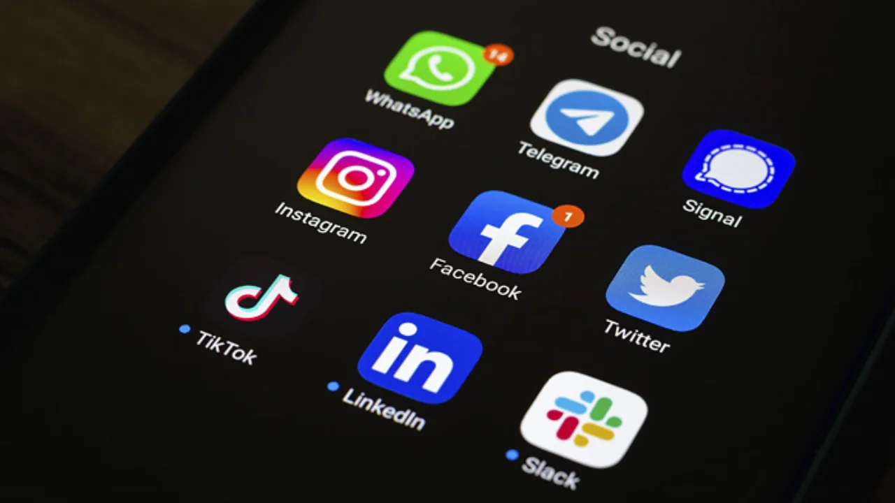 Malayziya bolalarni ijtimoiy tarmoqlardan himoya qilmoqchi