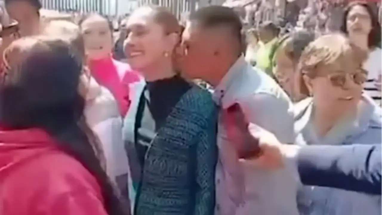 Meksikada mast erkak Prezidentga shilqimlik qildi