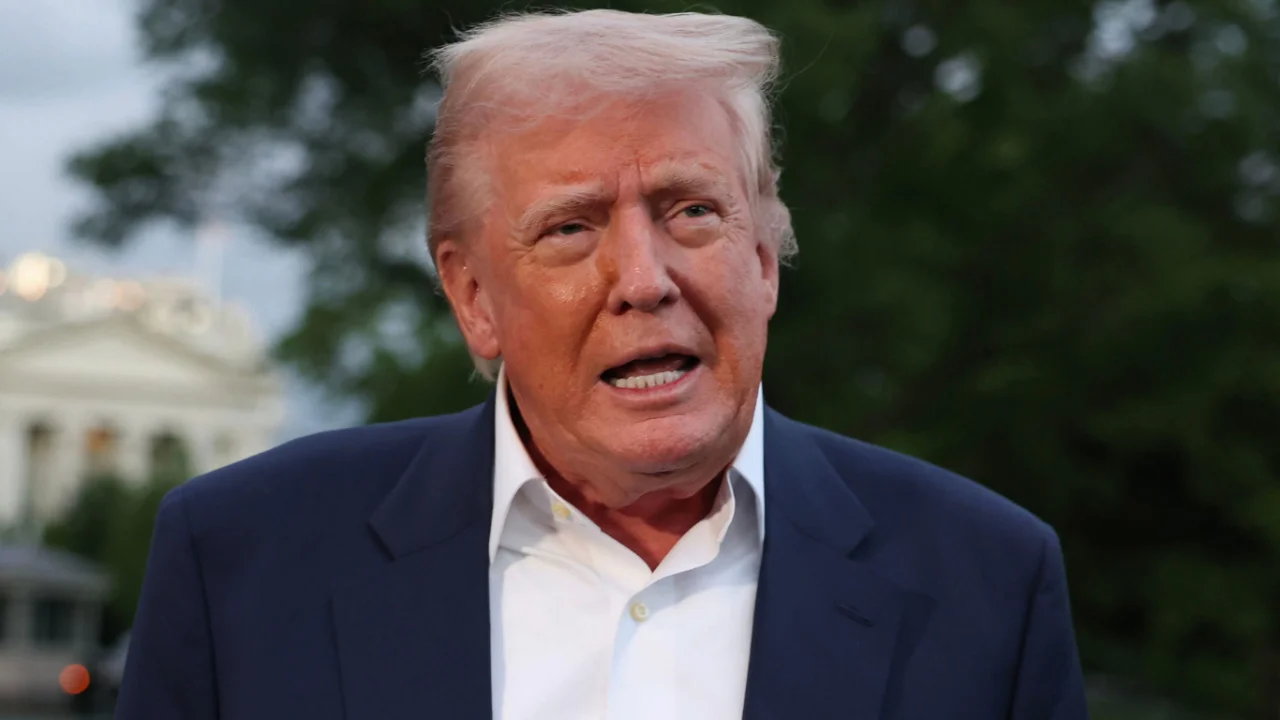 Доналд Трамп тинчлик музокарасига эҳтиёткор ёндашди