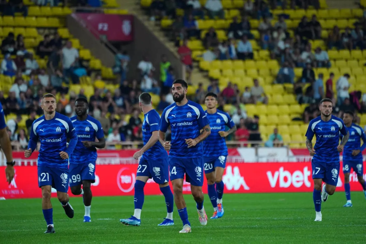 "Marsel" klubi sport direktori hakamlikdan norozilik bildirdi