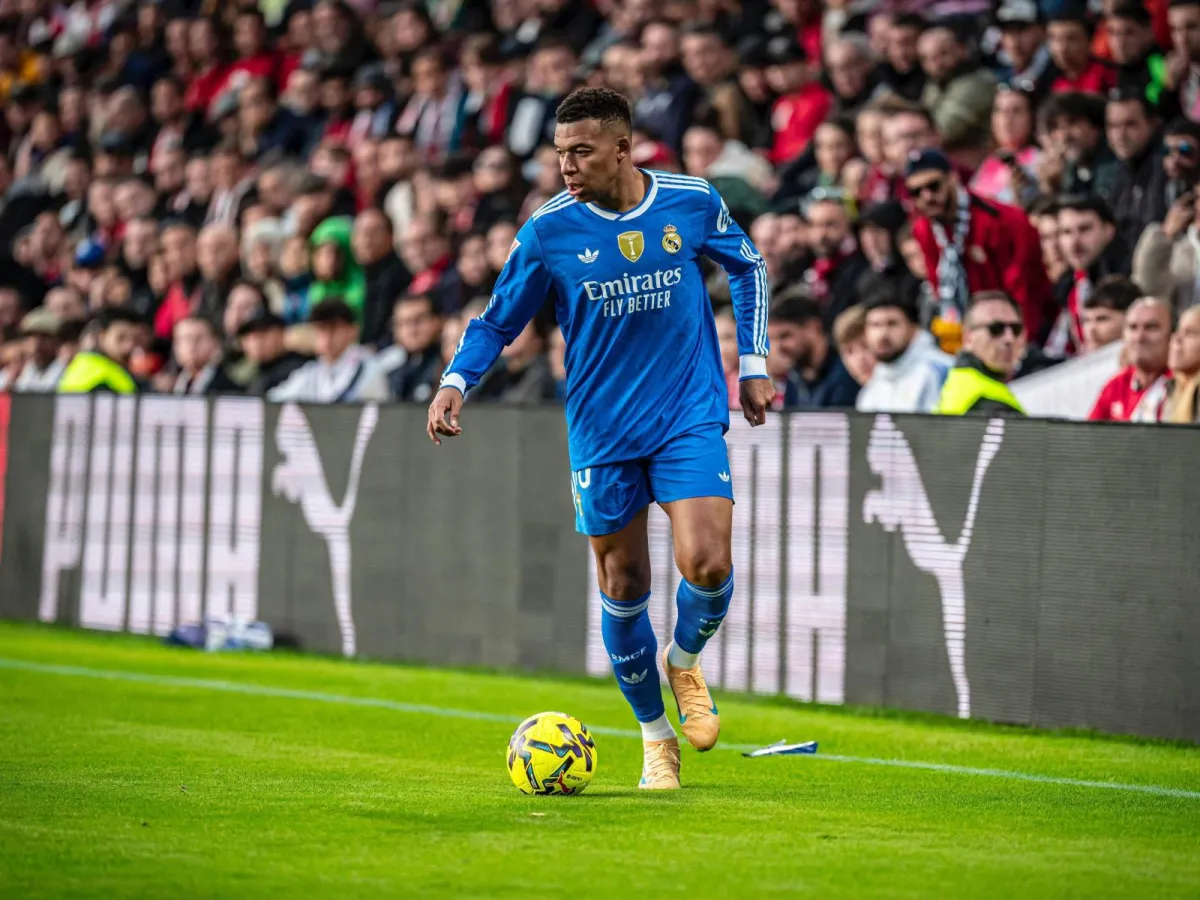 "Реал"-дың жоспары бұзылды: Мбаппе себебінен Хакими енді келмейді