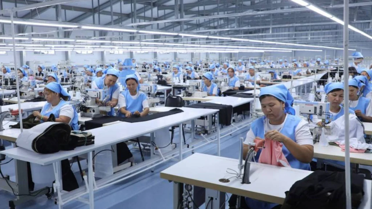 Ҳар учта корхонадан бири айнан савдо соҳасида ишламоқда