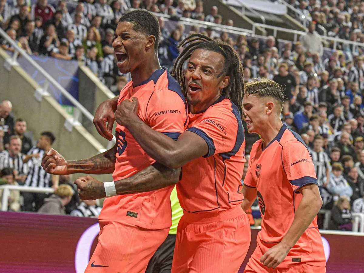 Линекер: "Барселона" томоша қилишга арзийди