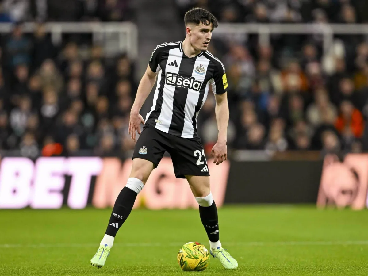 Manchester Siti Tino Livramentoga ko‘z tikdi