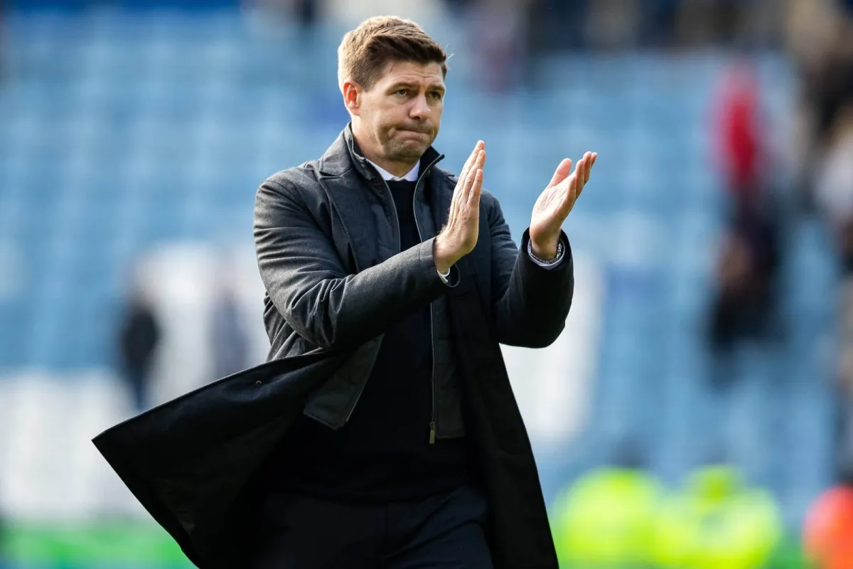 Steven Gerrard comments on Arne Slot's potential departure