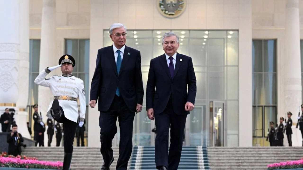 State Visit: Mirziyoyev Sees Off Tokayev
