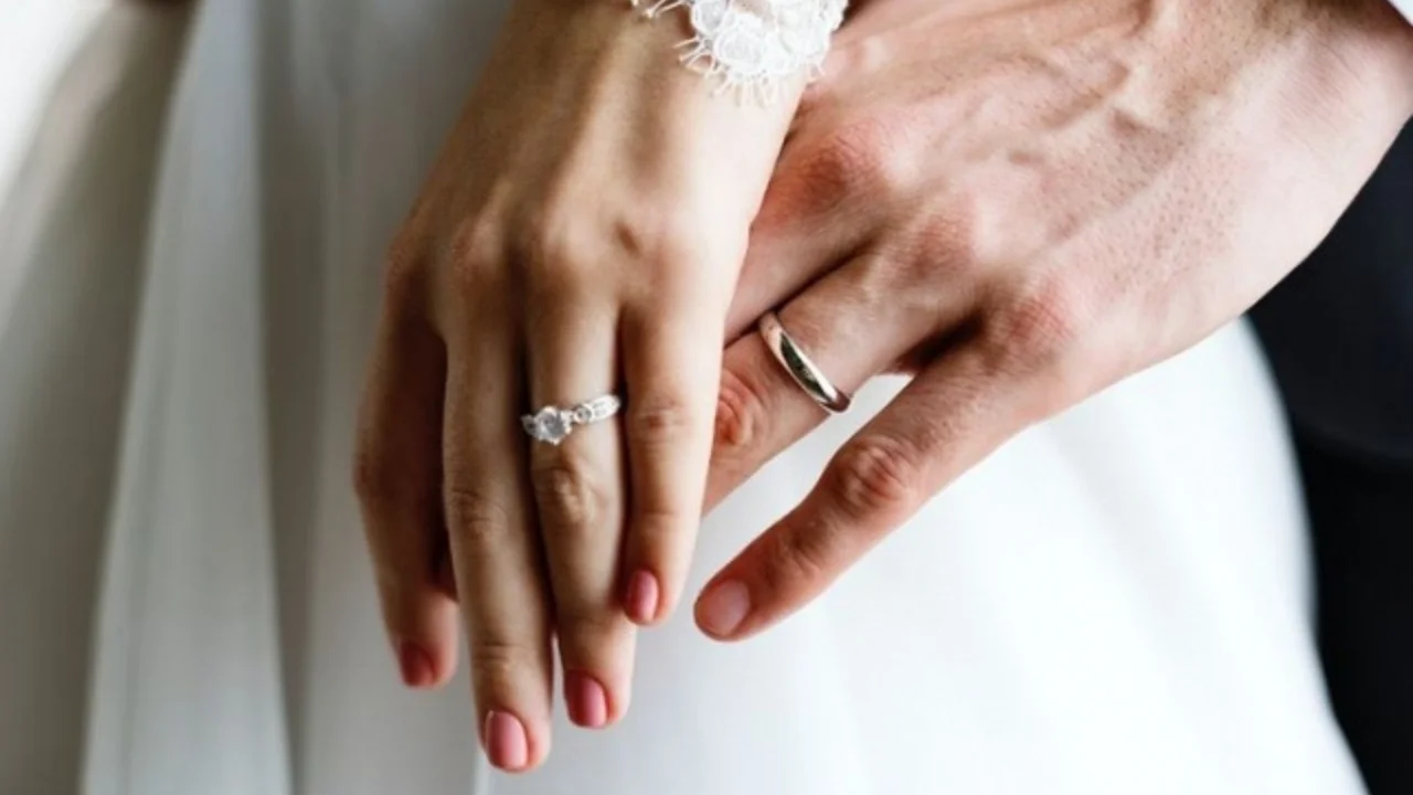 Japon kadın yapay zeka ChatGPT ile evlendi