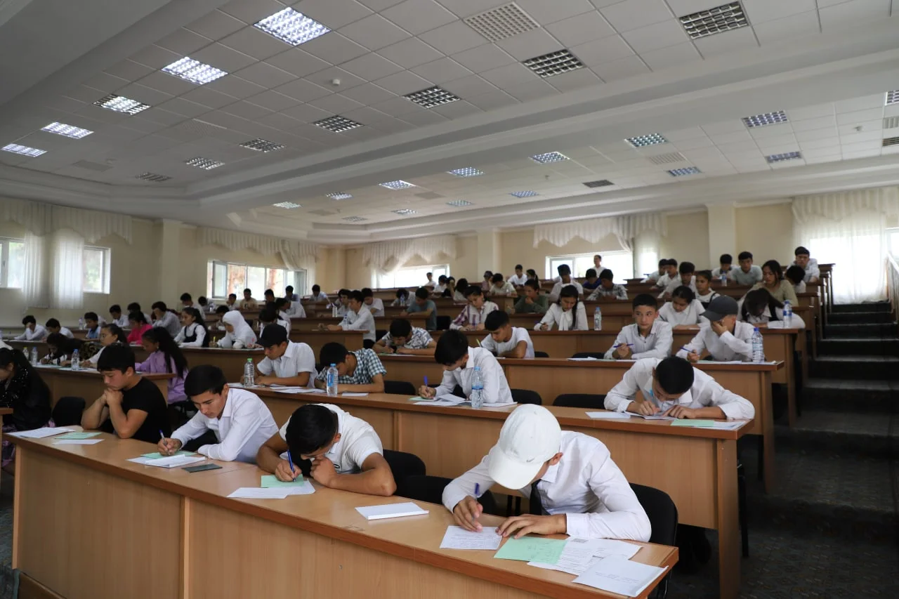 Олий таълимда инқилоб: Тўрт босқичли контракт ва моддий ёрдам