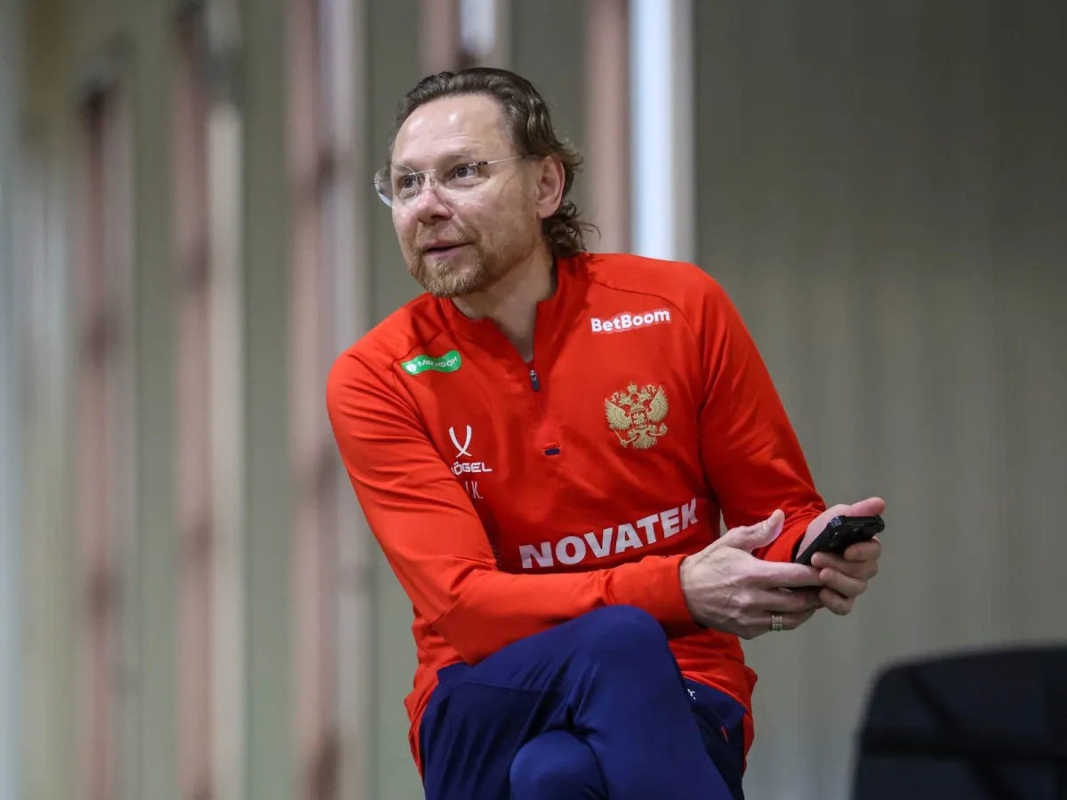 Перуанский футболист Алекс Валера комментирует совпадение его фамилии с сокращением имени Валерия Карпина