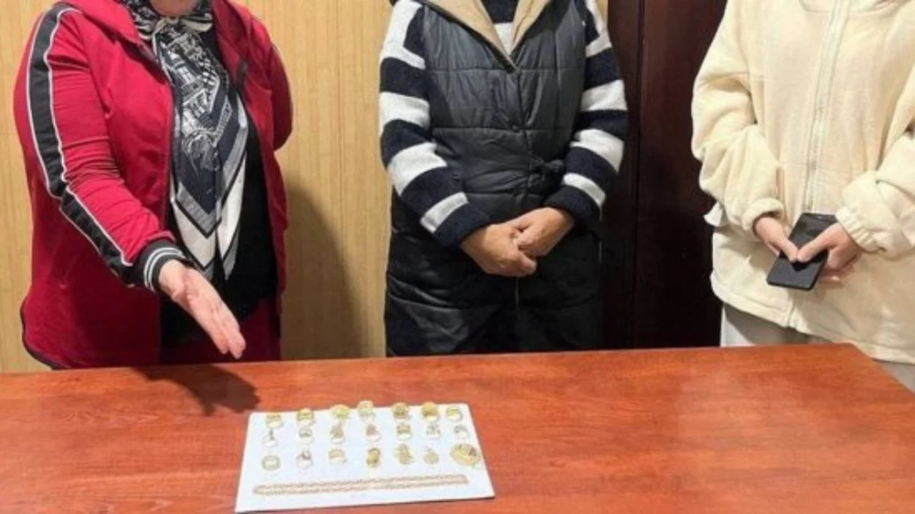In Andijan, women were detained for hiding 225 grams of jewelry