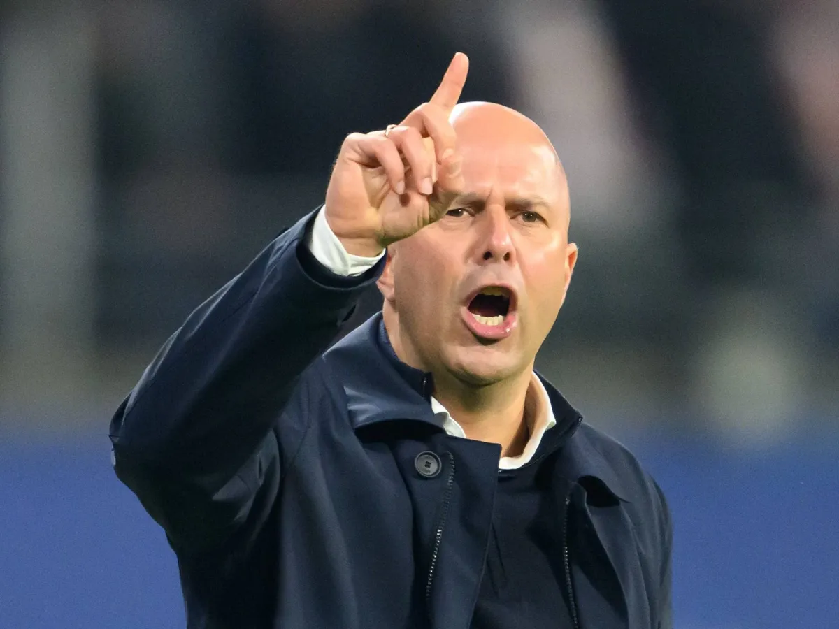 Ливерпул Слотни истеъфога чиқармайди