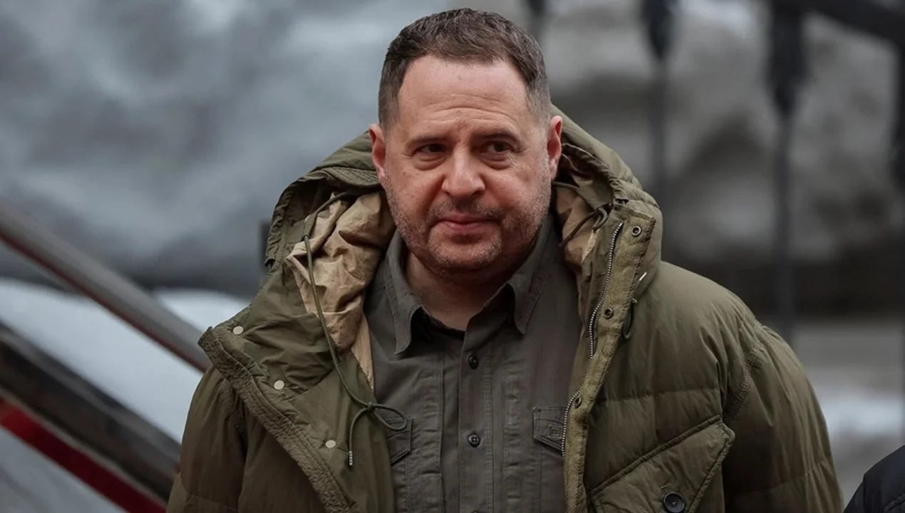 After Anti-Corruption Raid: Yermak Goes to the Front, Peace Talks at Risk!