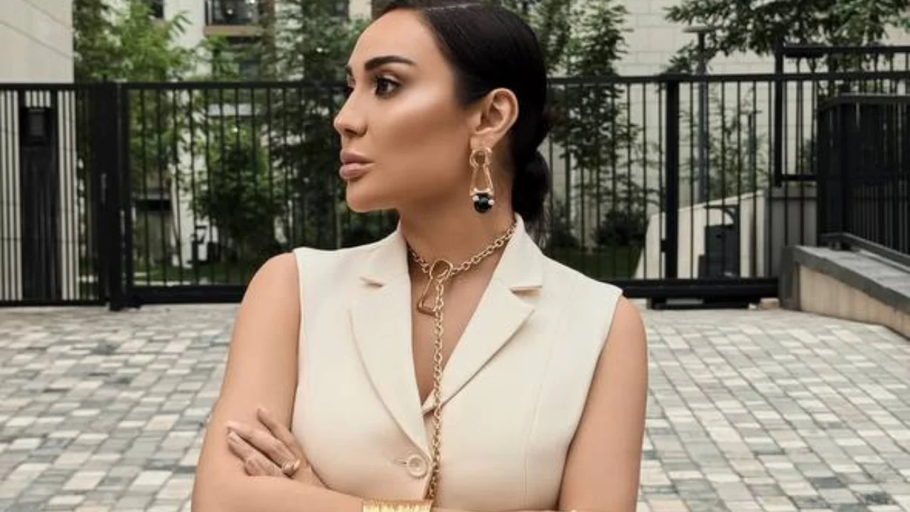 Munisa Rizaeva şokta: "Bu hava ile nasıl yaşayacağız?"(видео)